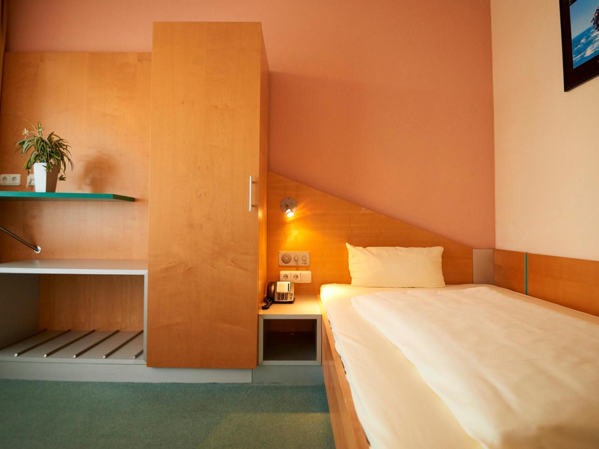 Sportschule Oberhaching Otel Dış mekan fotoğraf