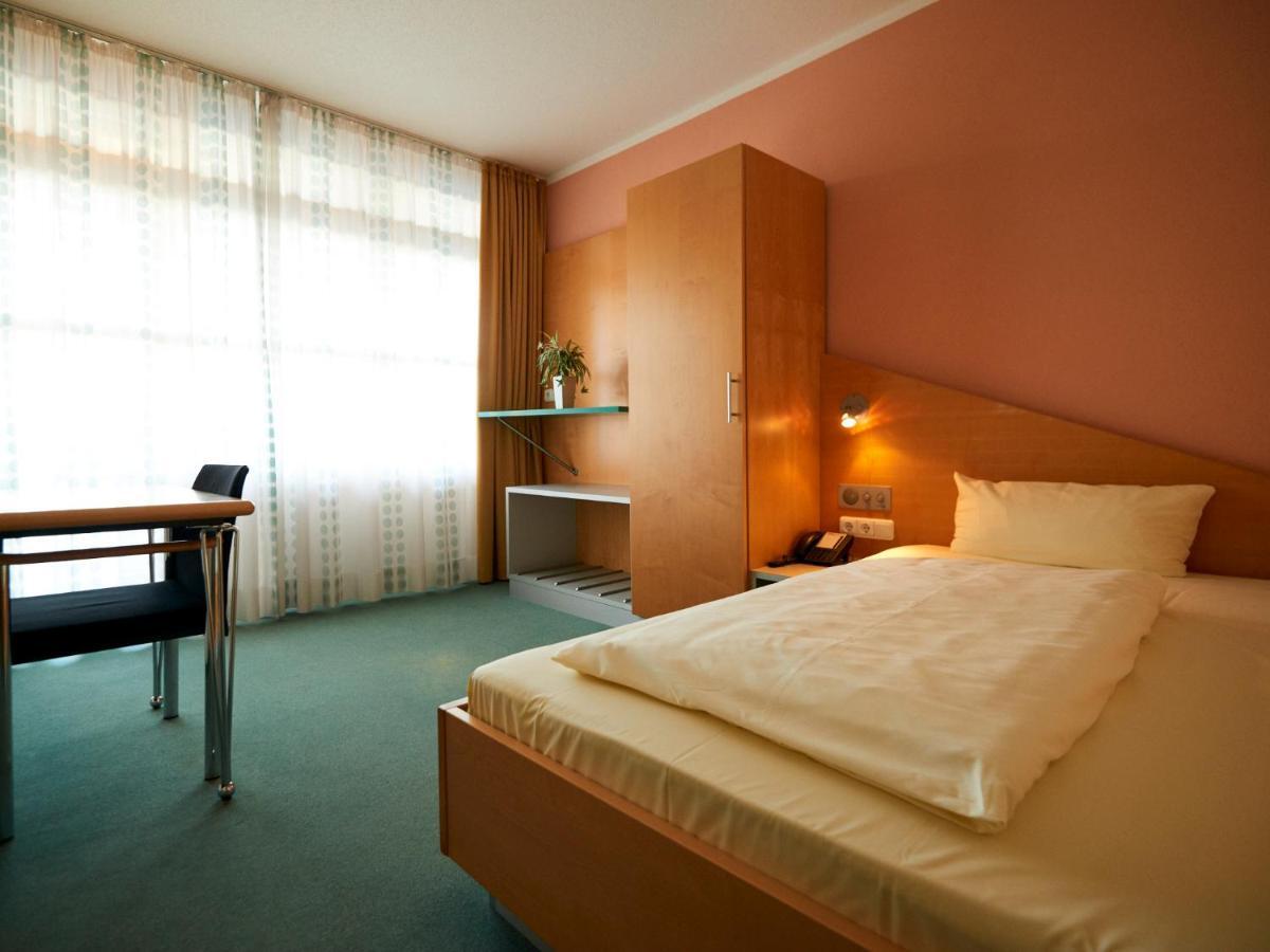 Sportschule Oberhaching Otel Dış mekan fotoğraf